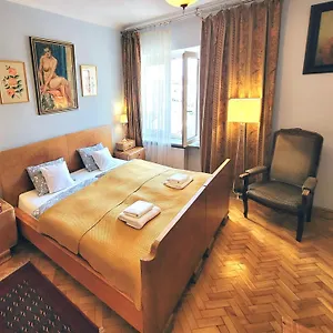 https://mieszkanko-na-konstytucji.warsawhotelspoland.com